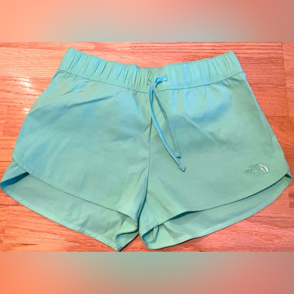 The North Face Women’s Class V Short - Picture 2 of 6